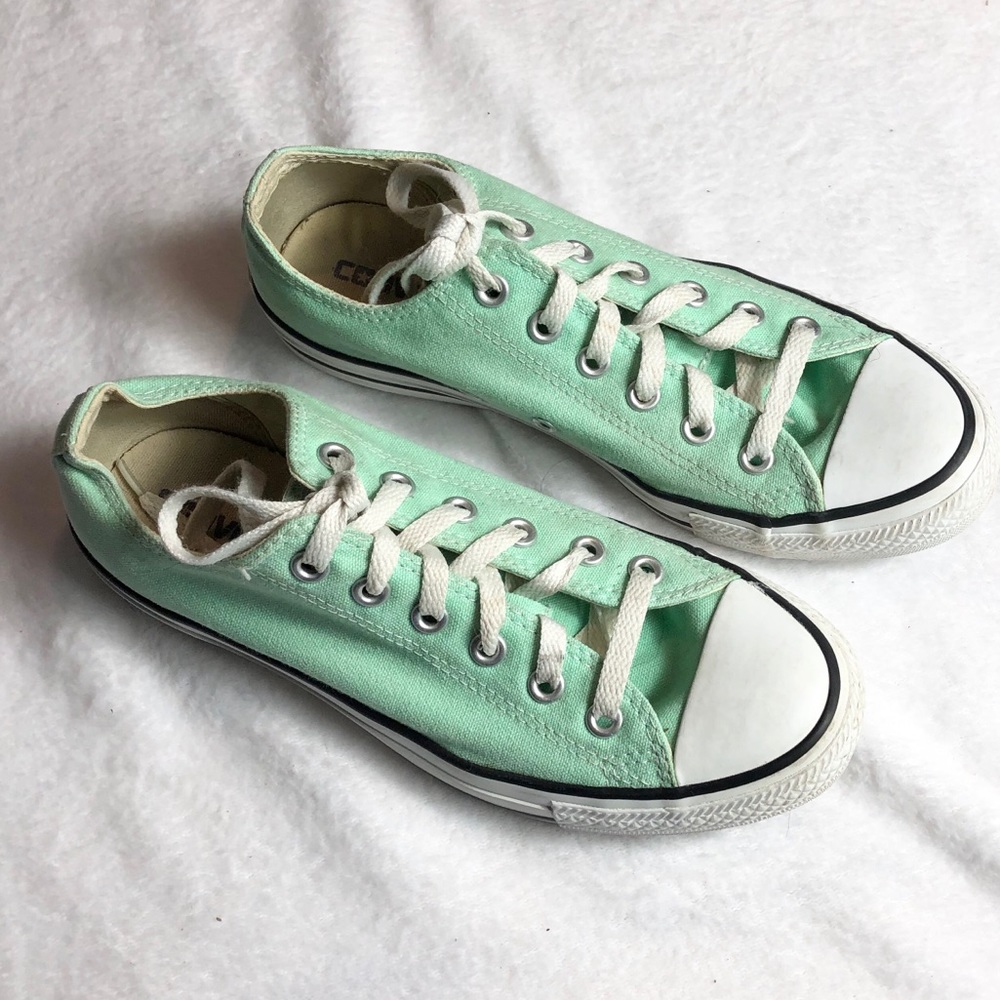 Converse Chuck Taylors all stars sneakers shoes